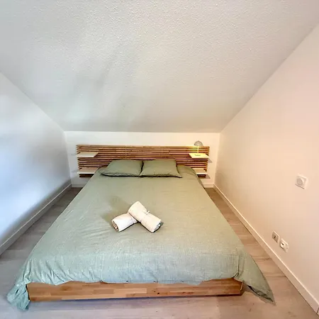 Calme Parking * Le Monastere