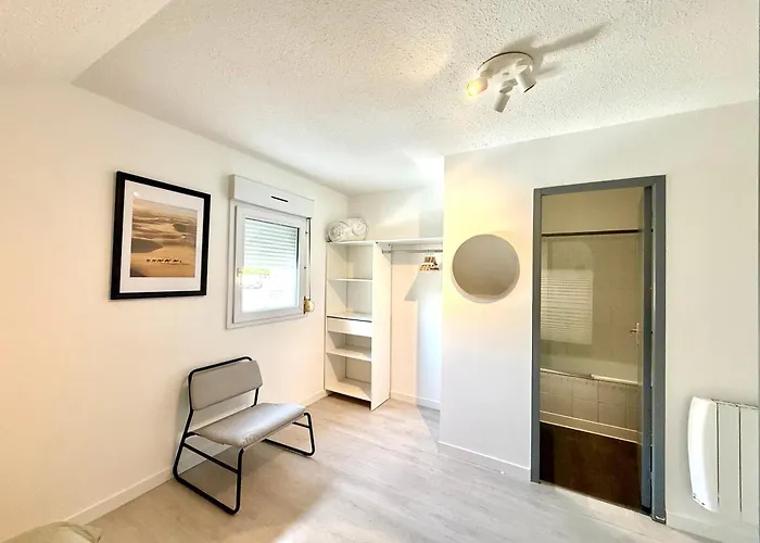 아파트 Calme Parking Le Monastere