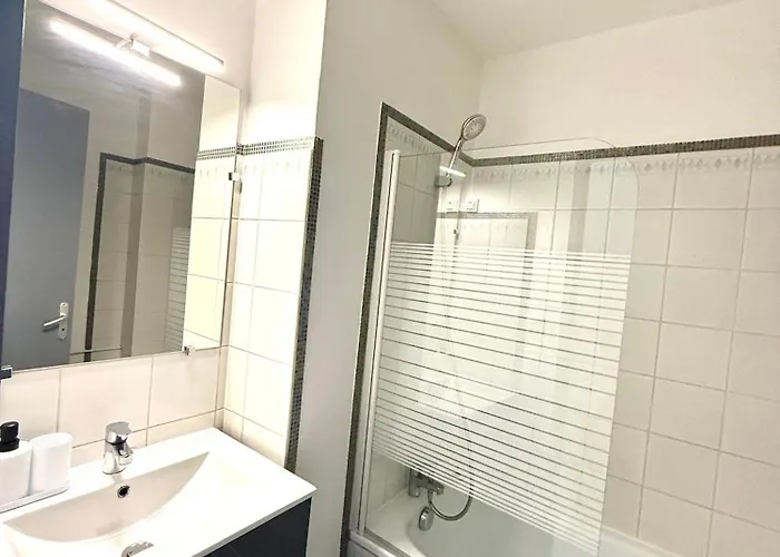 아파트 Calme Parking